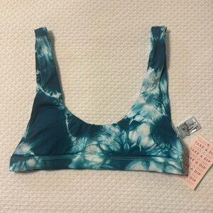 Dippin’ Daisy’s Festival Top